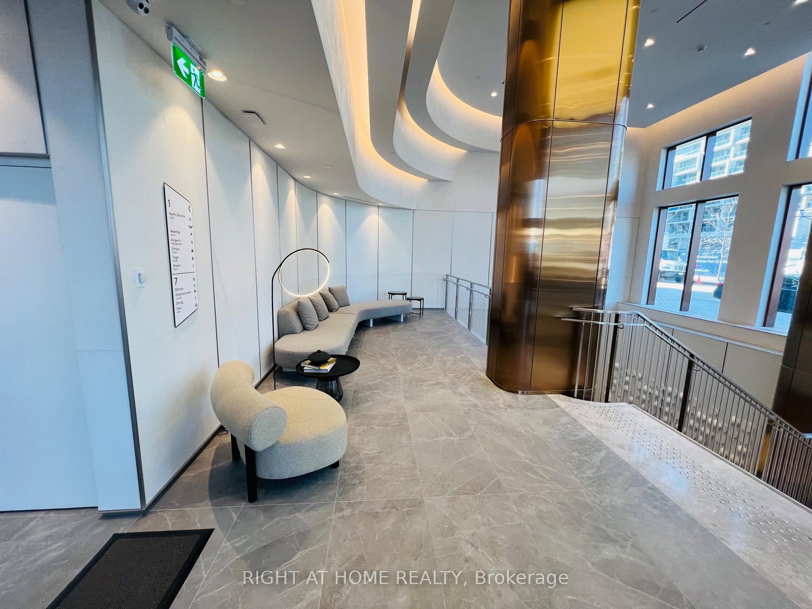 155 Merchants' Wharf, Unit 510 - Photo 9