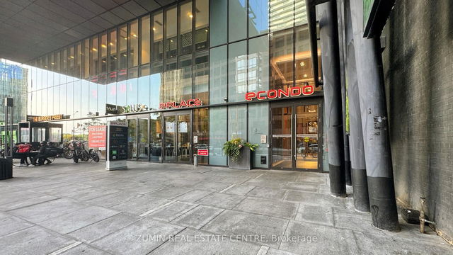 3001 - 8 Eglinton Avenue E