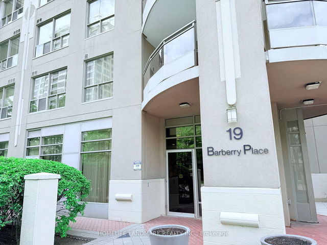 702 - 19 BARBERRY Place