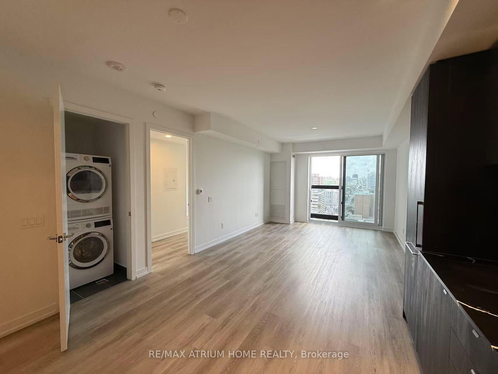 771 Yonge Street, Unit 2203 - Photo 11
