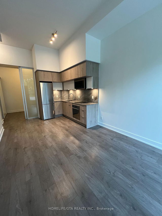 241 - 25 Adra Grado Way