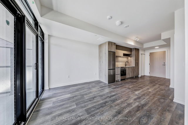 402 - 181 Sterling Road