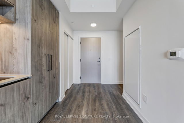 402 - 181 Sterling Road