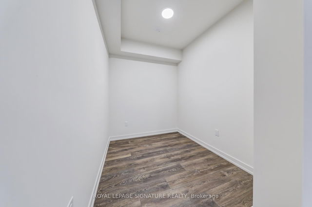 402 - 181 Sterling Road