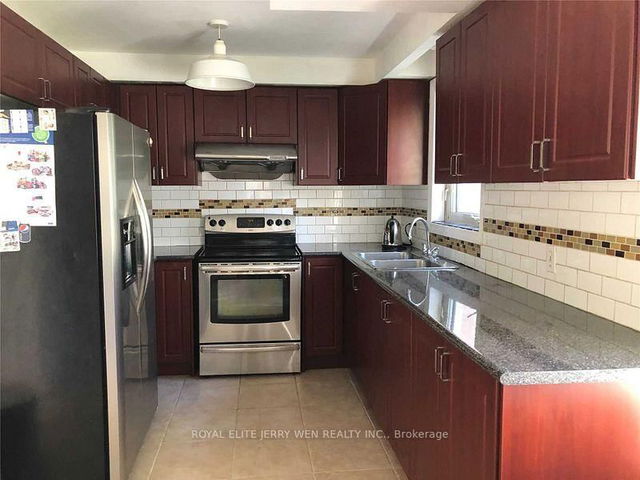 upper - 156 Mcnicoll Avenue