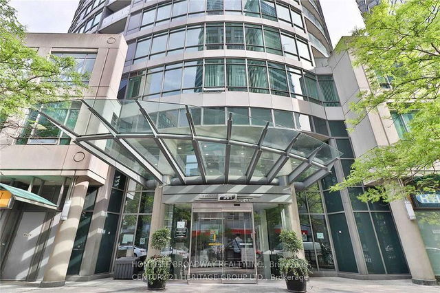 1012 - 361 Front Street W