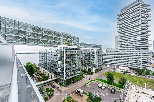 1039 - 39 Queens Quay E