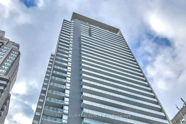1701 - 770 Bay Street