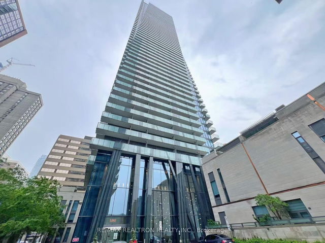 1401 - 1080 Bay Street