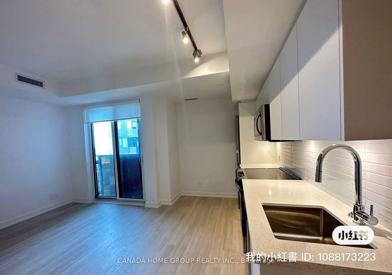 1024 - 30 Tippett Rd, Toronto, M3H 0E3 | Image 3