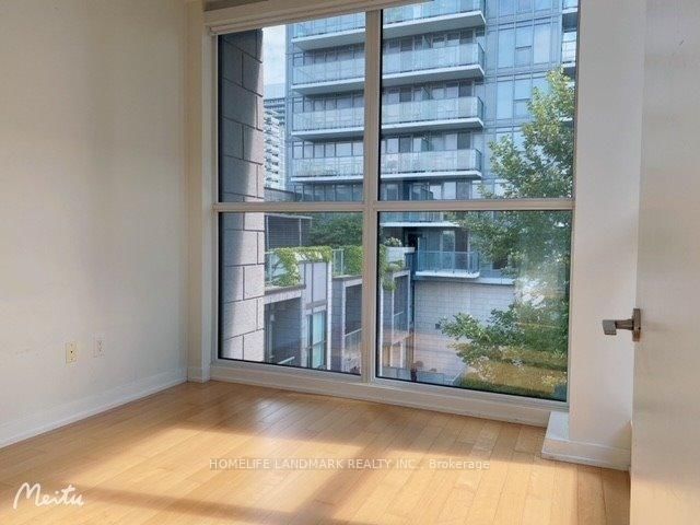 121 Mcmahon Drive, Unit Th11 - Photo 14