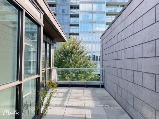 121 Mcmahon Drive, Unit Th11 - Photo 17