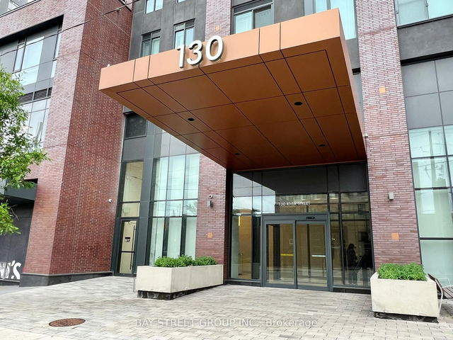 2005 - 130 River Street