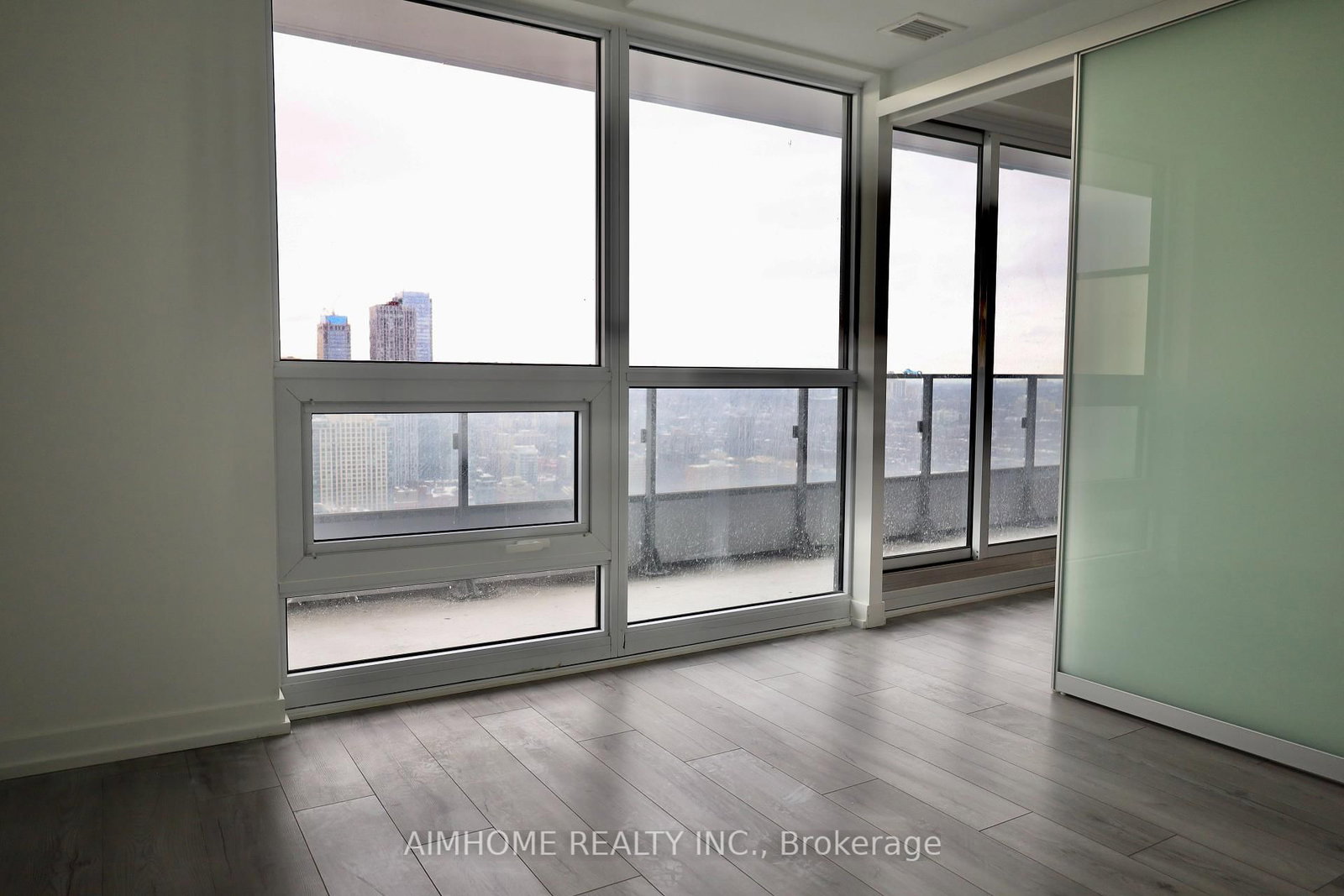 395 Bloor Street E, Unit 4003 - Photo 11