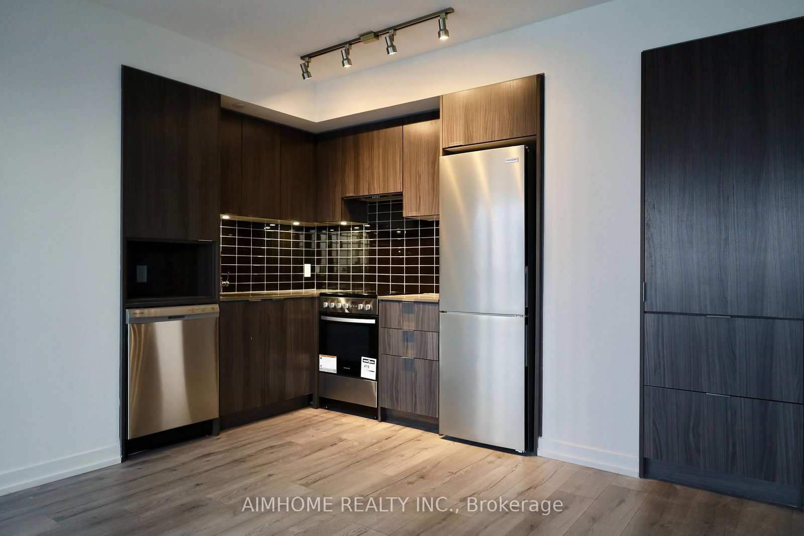 395 Bloor Street E, Unit 4003 - Photo 4