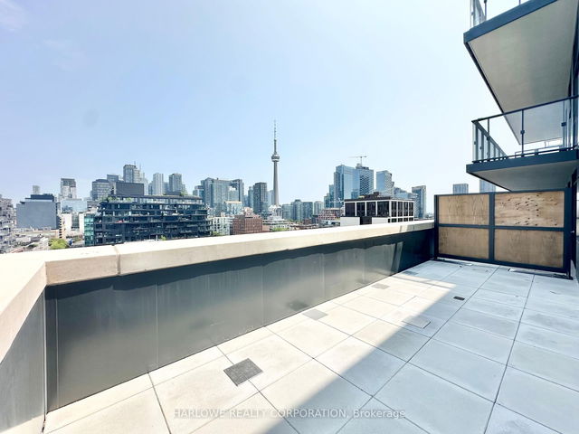 1404 - 543 Richmond Street W
