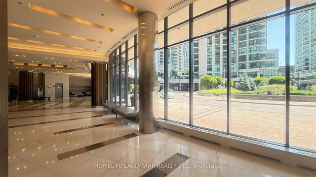 2105 - 18 Harbour Street