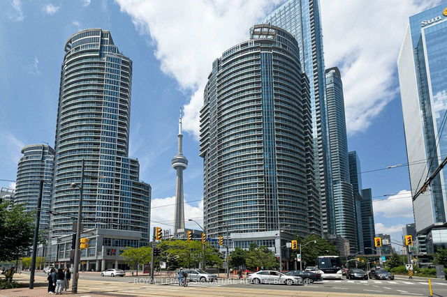 3107 - 208 Queens Quay W