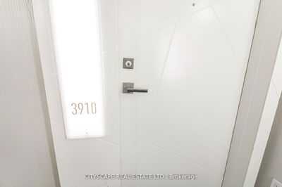 Unit 3910 — 12 York St, Toronto - Waterfront Communities C1 image-0-1