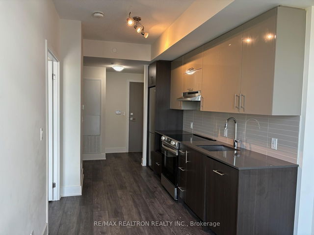 1702 - 188 Fairview Mall Drive