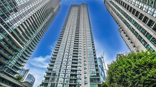 1305 - 18 Harbour Street
