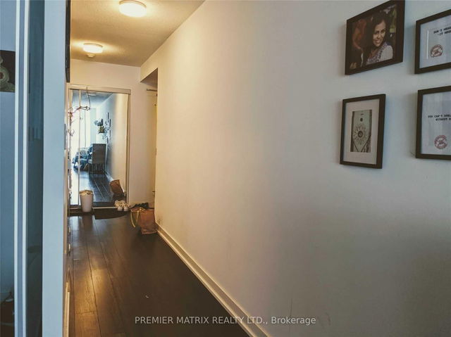 330 - 21 Iceboat Terrace