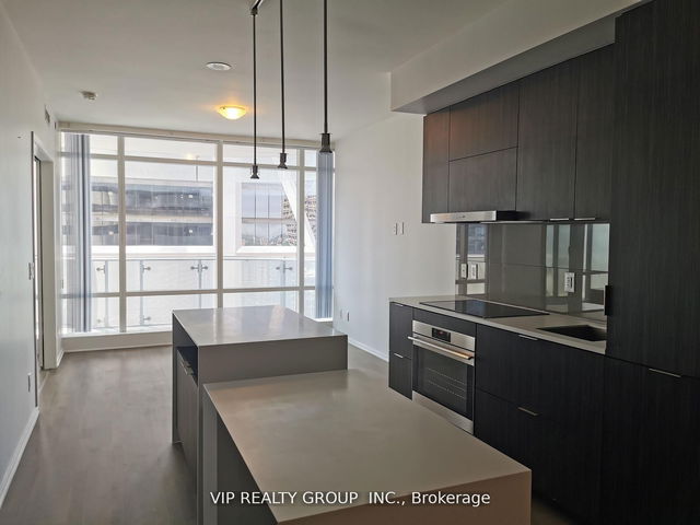 2209 - 1 Bloor Street E