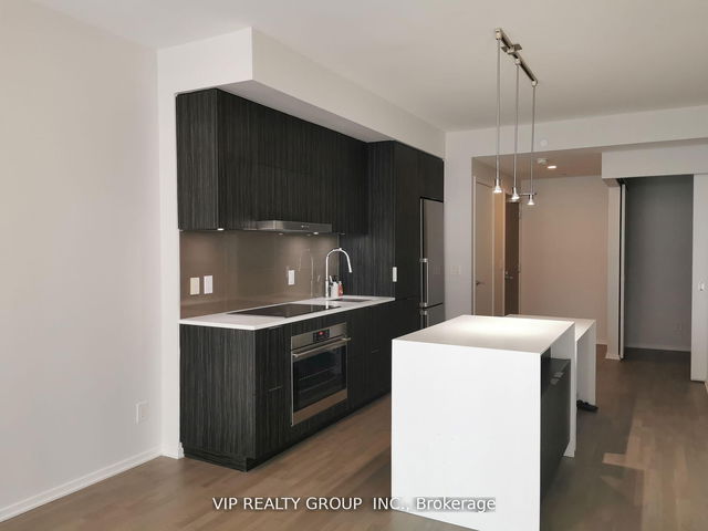 2209 - 1 Bloor Street E