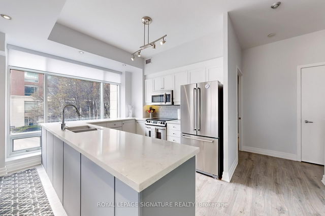102E Upper - 500 Queens Quay W