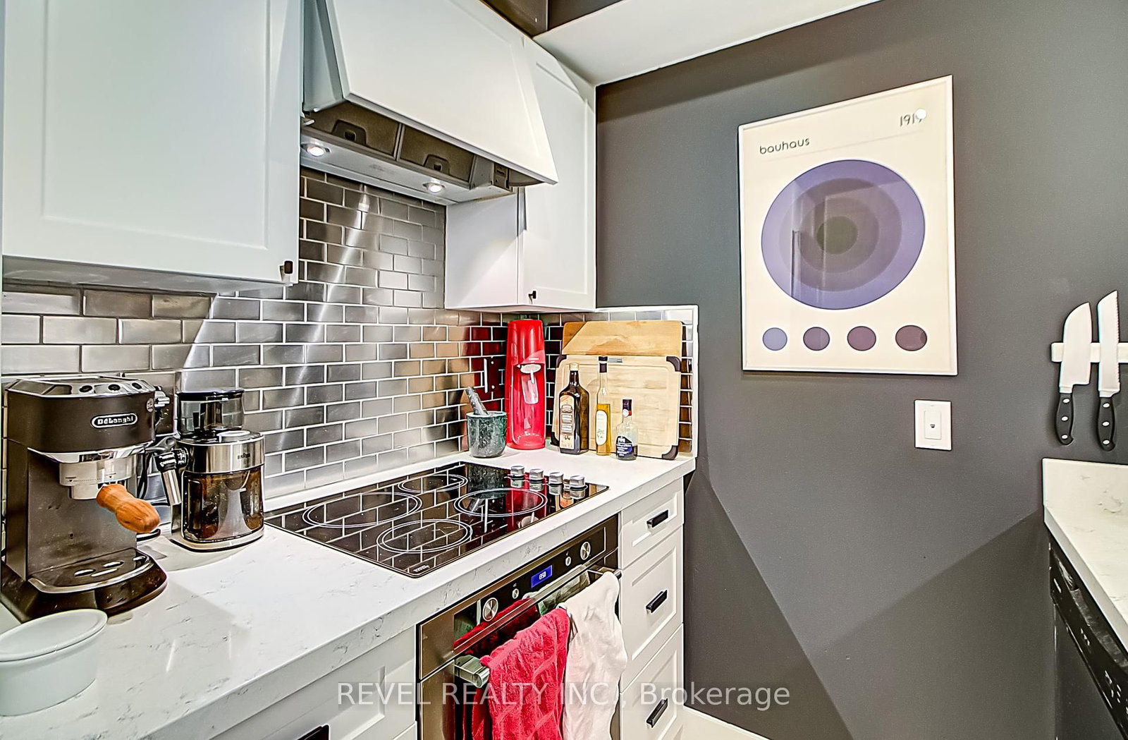 50 Lombard Street, Unit 1004 - Photo 17