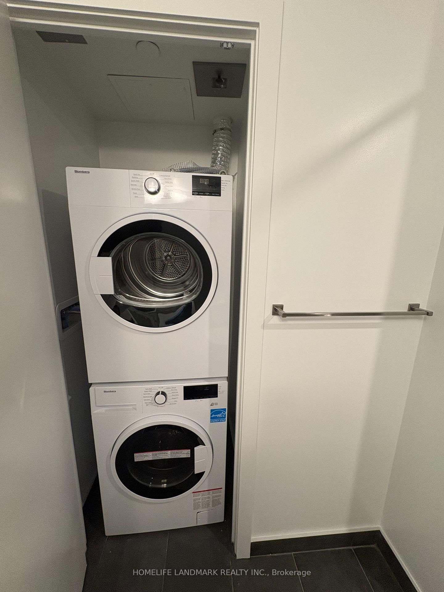 8 Wellesley Street W, Unit 5109 - Photo 11