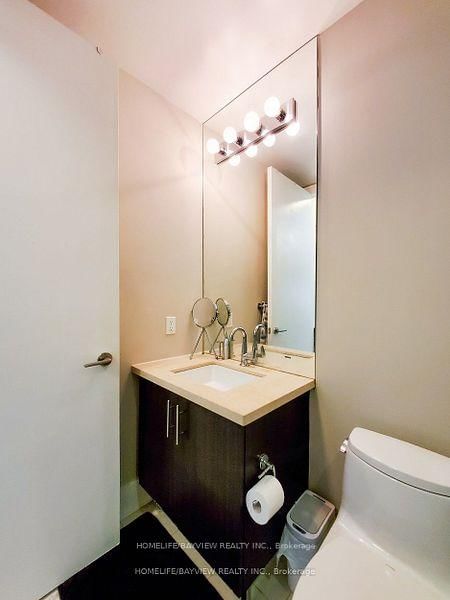 39 Queens Quay E, Unit 924 - Photo 11