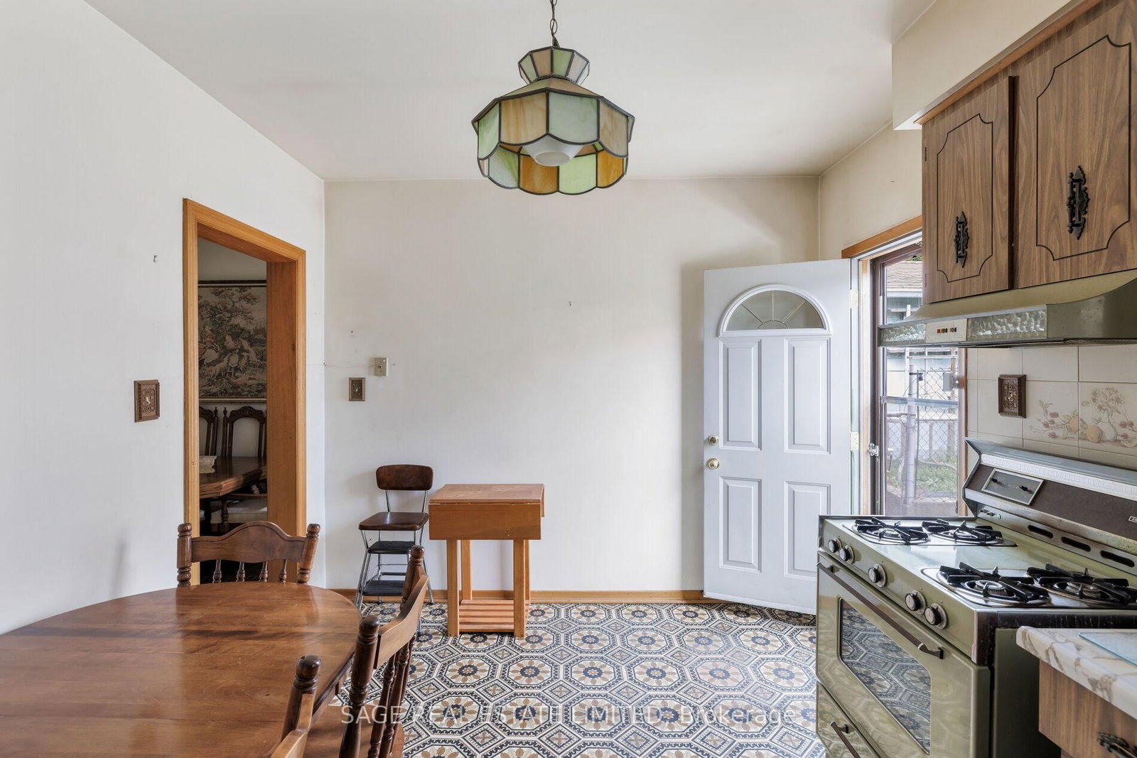 Listing Image 14