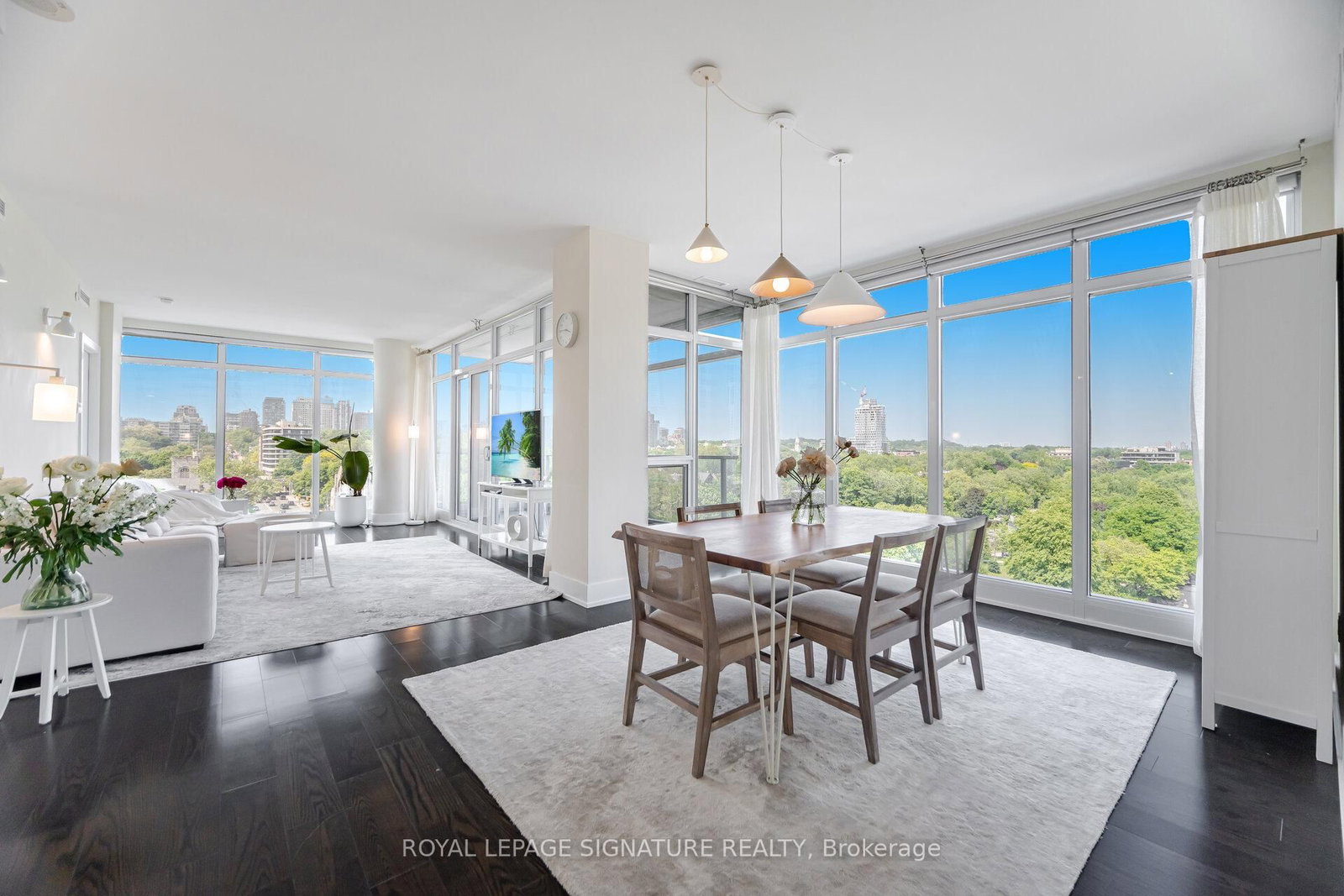 170 Avenue Road, Unit 810 - Photo 14