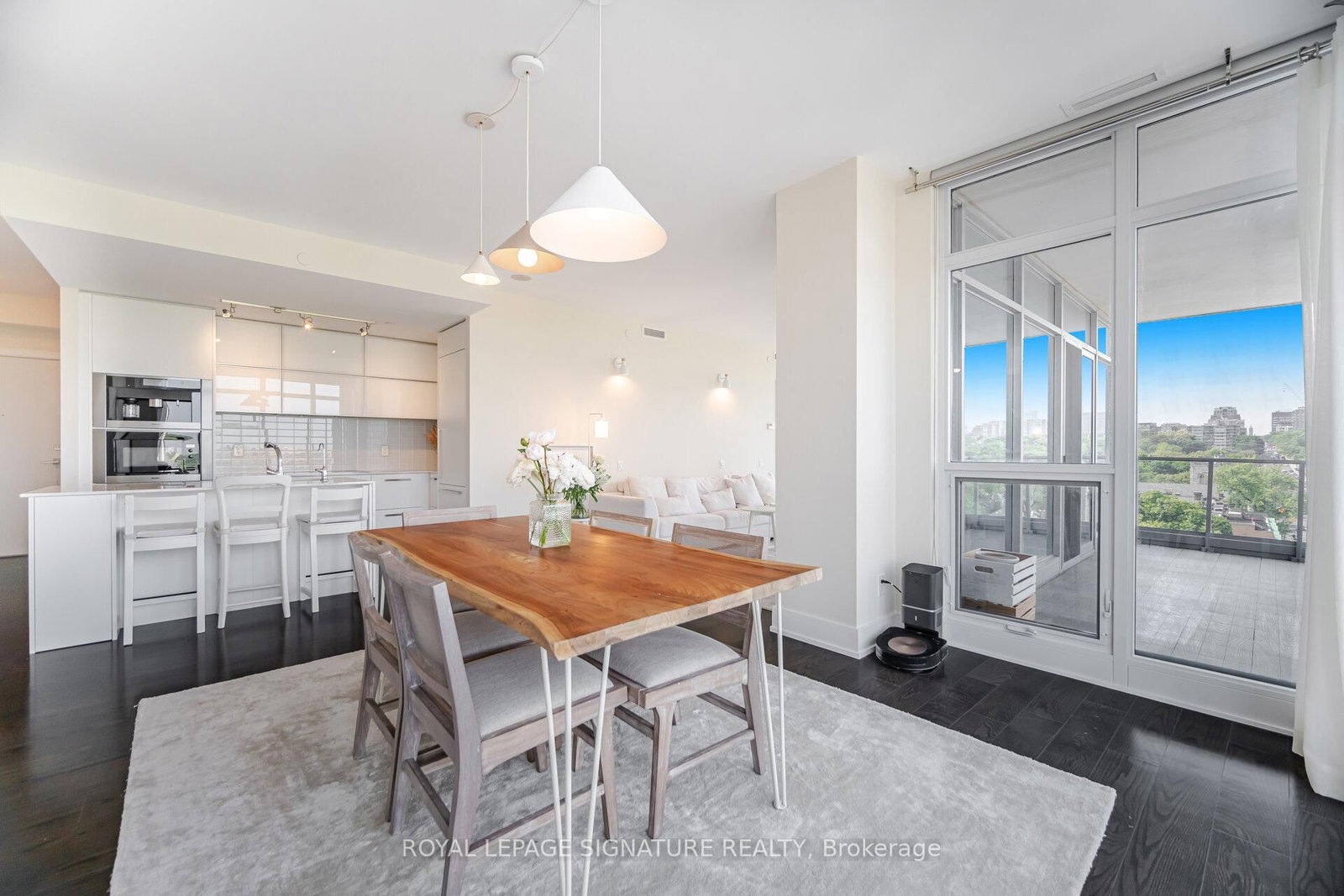 170 Avenue Road, Unit 810 - Photo 15