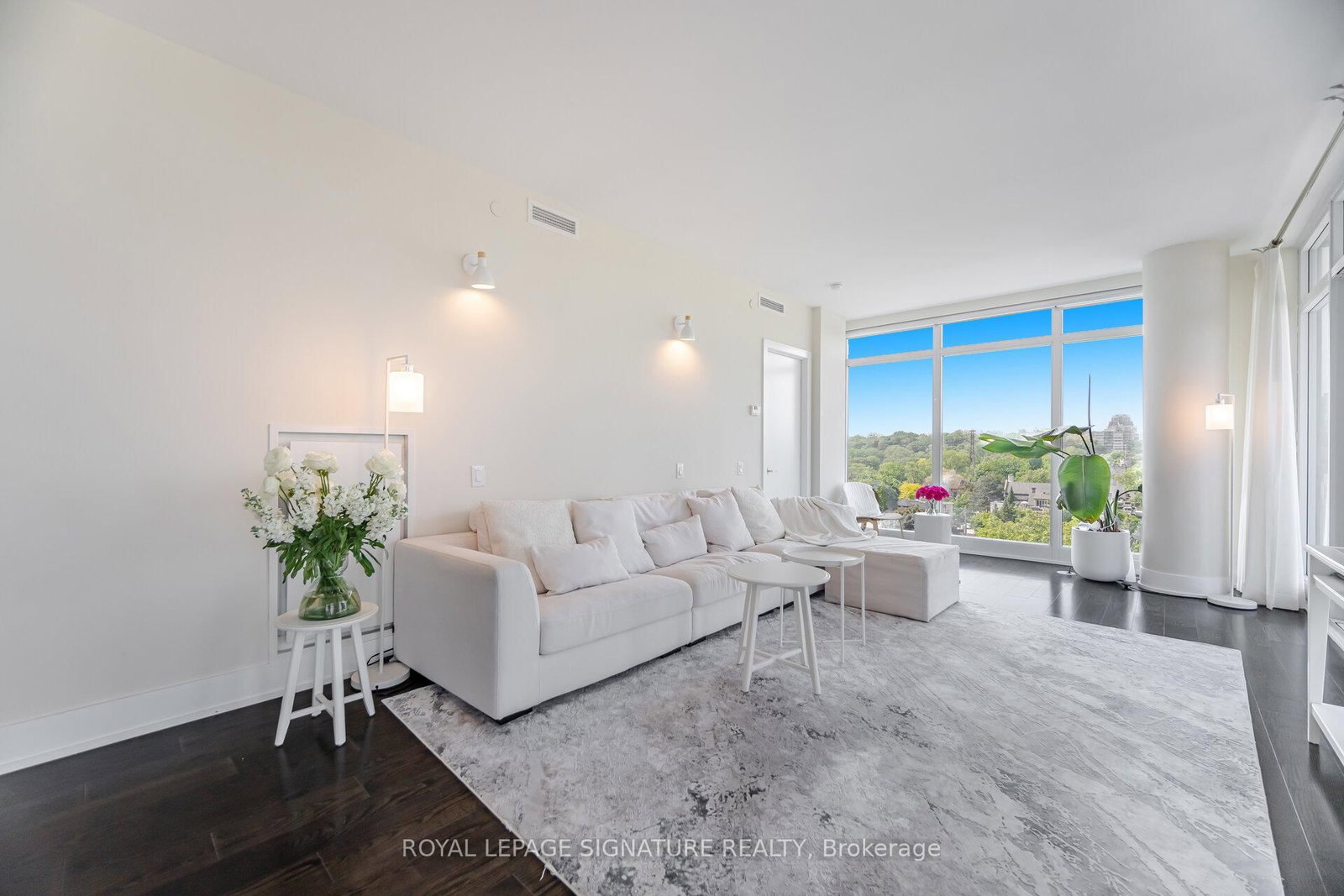 170 Avenue Road, Unit 810 - Photo 18