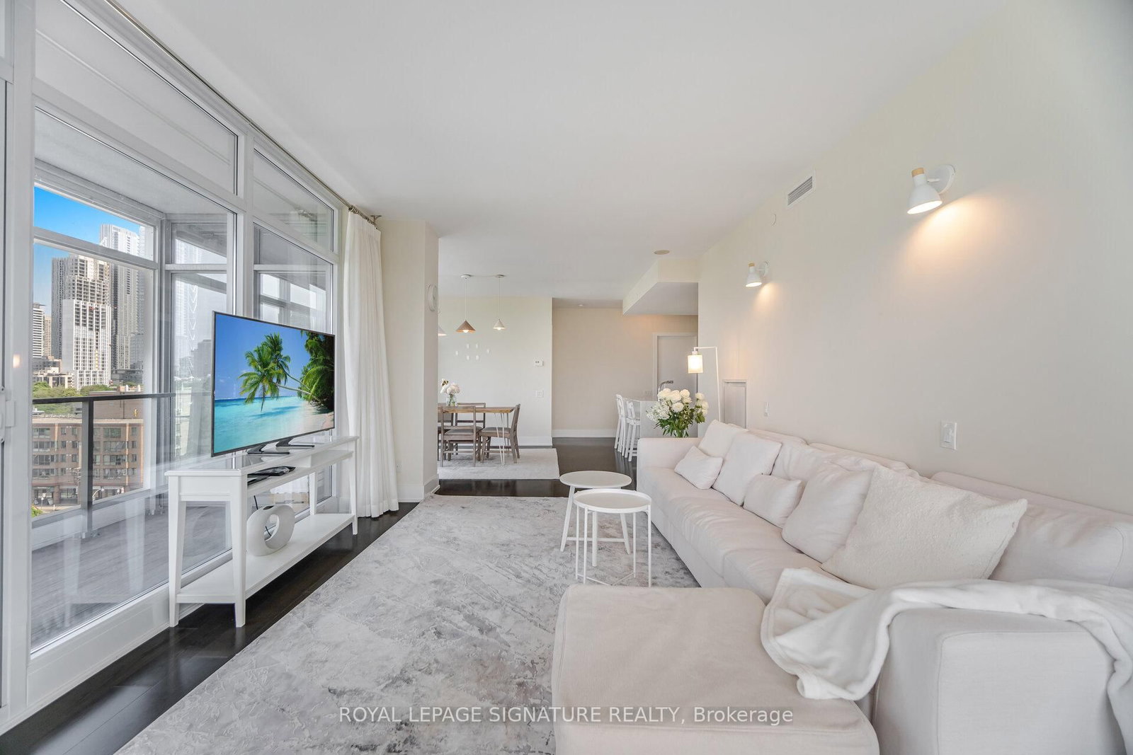 170 Avenue Road, Unit 810 - Photo 21