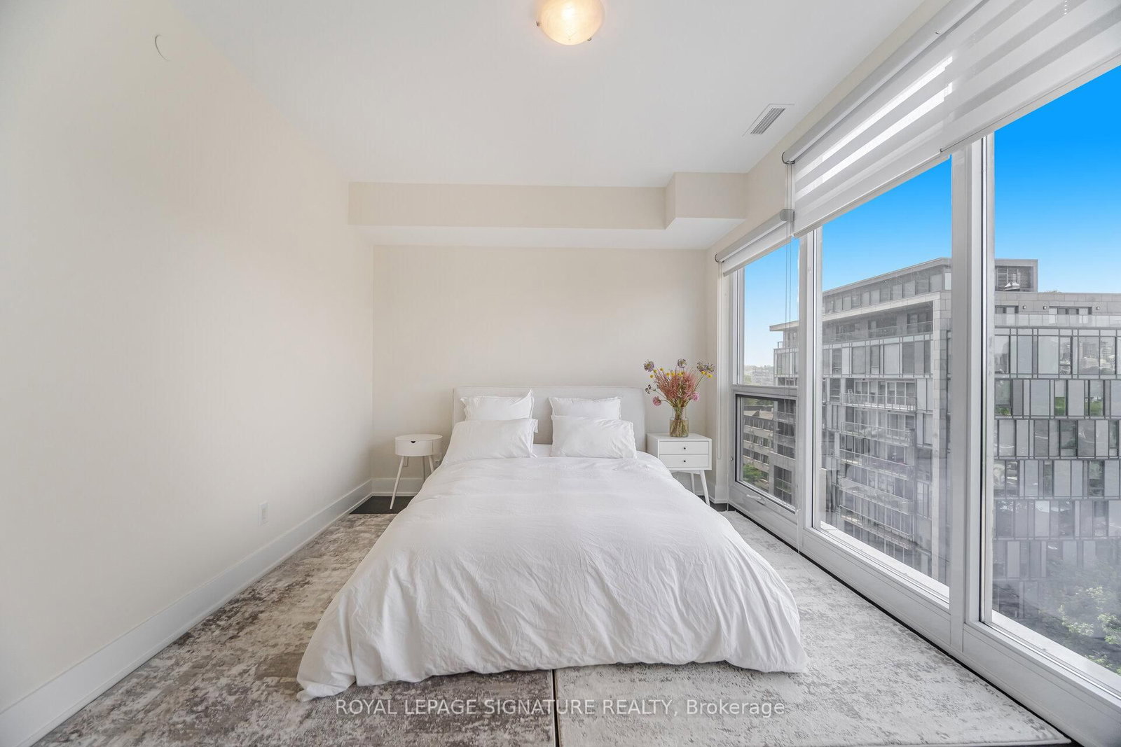 170 Avenue Road, Unit 810 - Photo 25