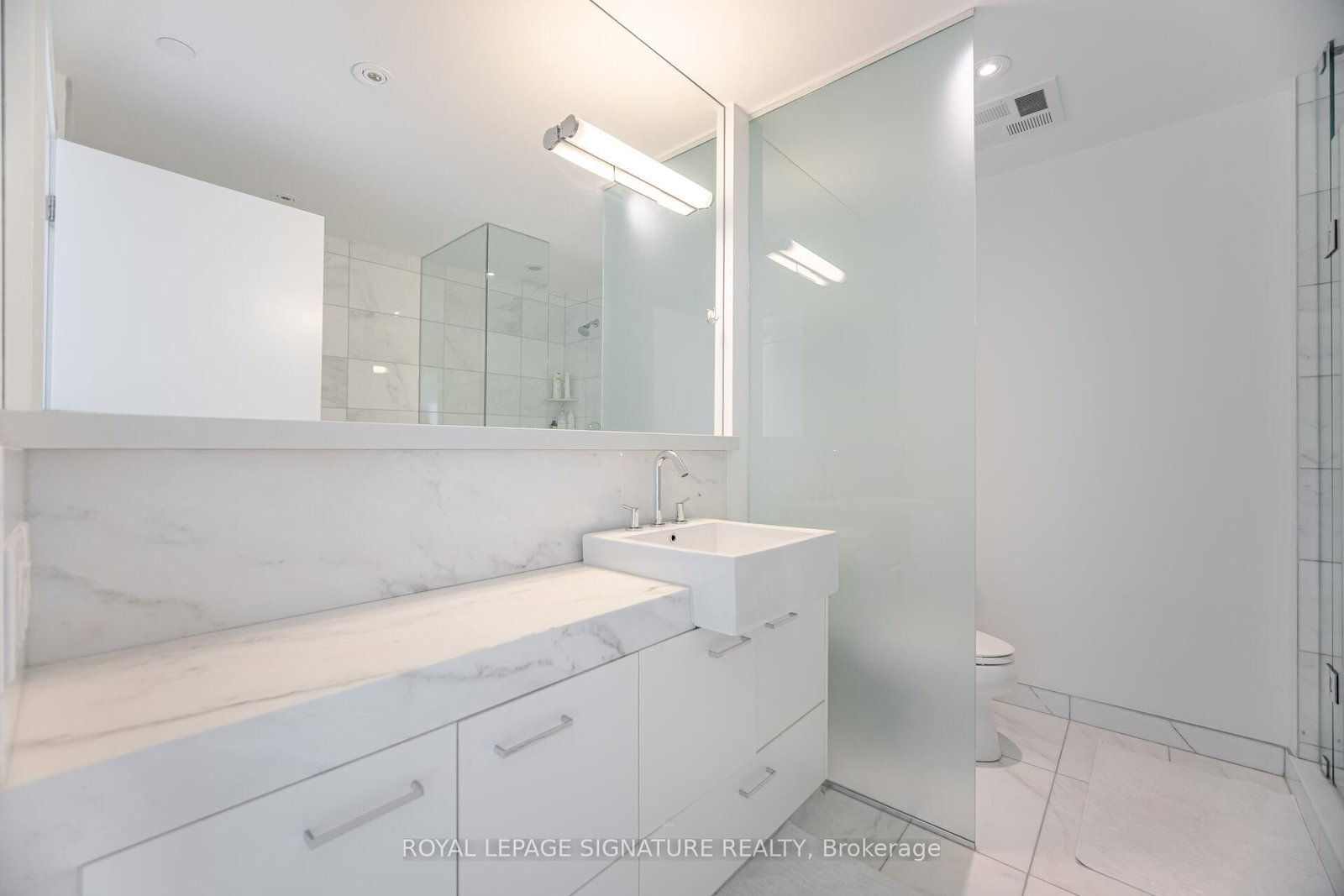 170 Avenue Road, Unit 810 - Photo 28