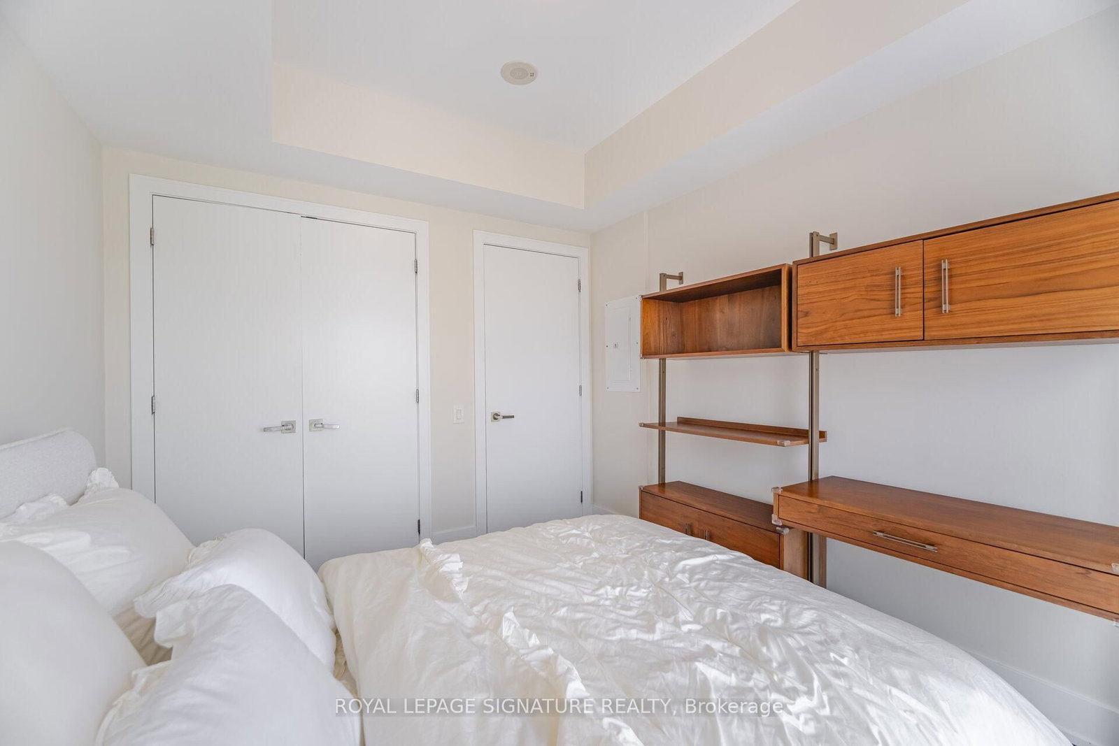 170 Avenue Road, Unit 810 - Photo 32