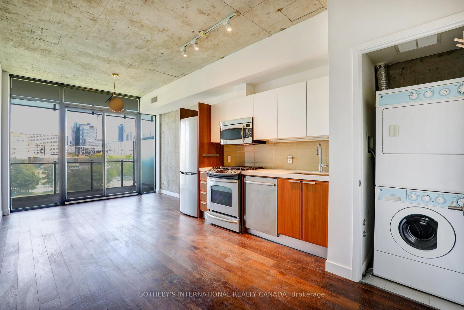 25 Stafford Street, Unit 602 - Photo 10