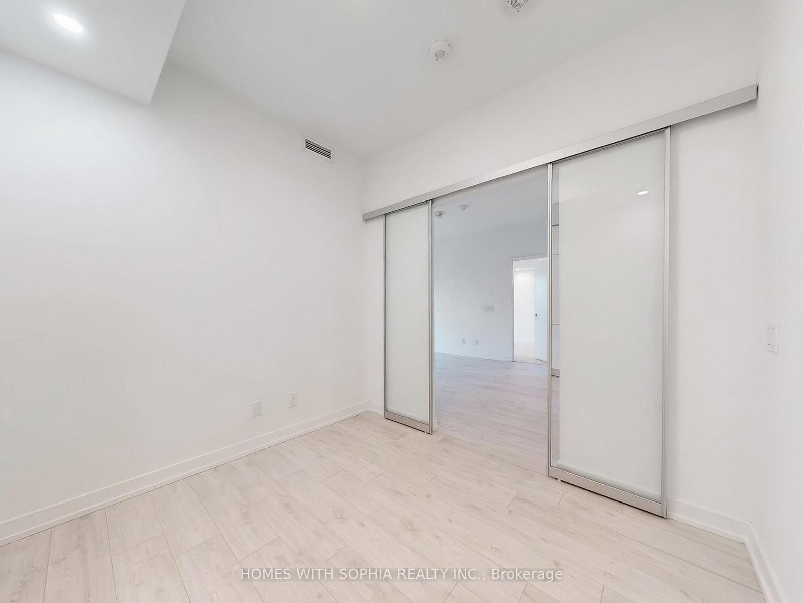 181 Sheppard Avenue E, Unit 702 - Photo 44