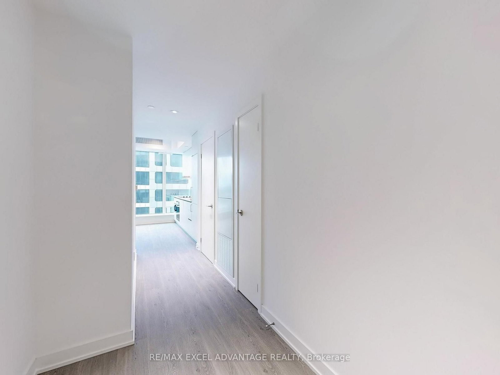 8 Wellesley Street W, Unit 5105 - Photo 11