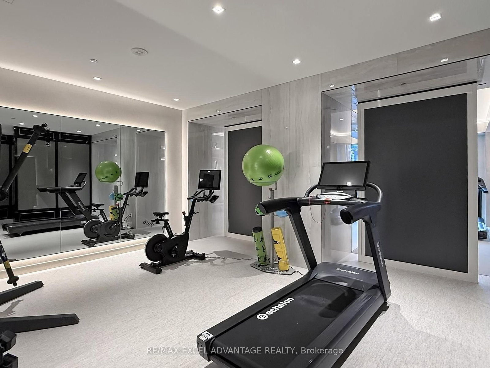 8 Wellesley Street W, Unit 5105 - Photo 18