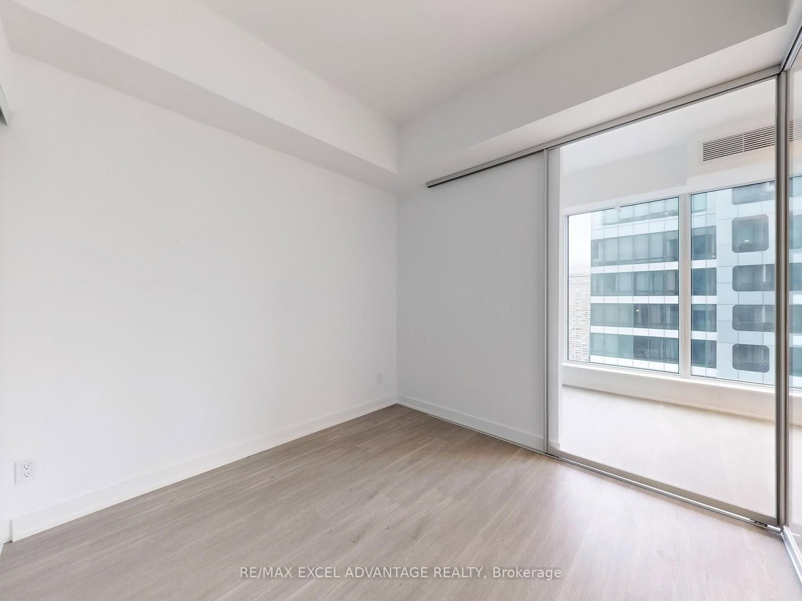 8 Wellesley Street W, Unit 5105 - Photo 8