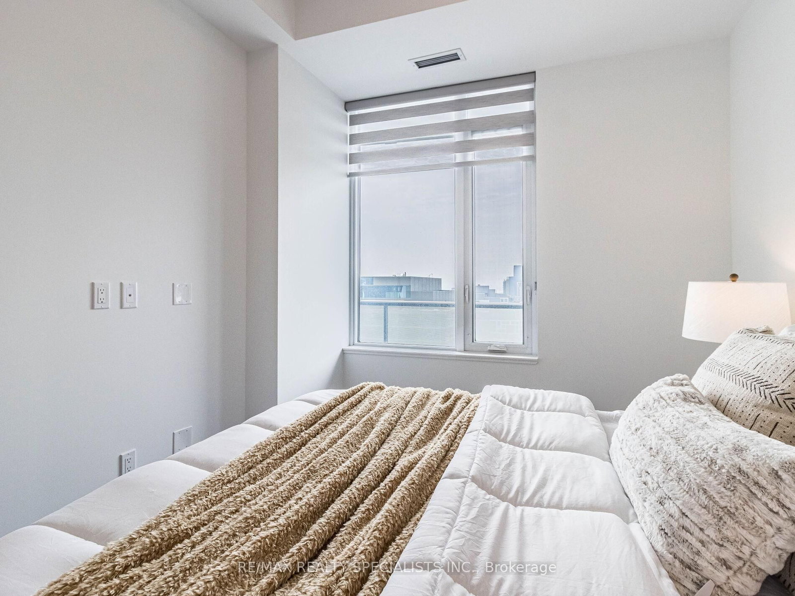 480 Front Street W, Unit 1903 - Photo 18