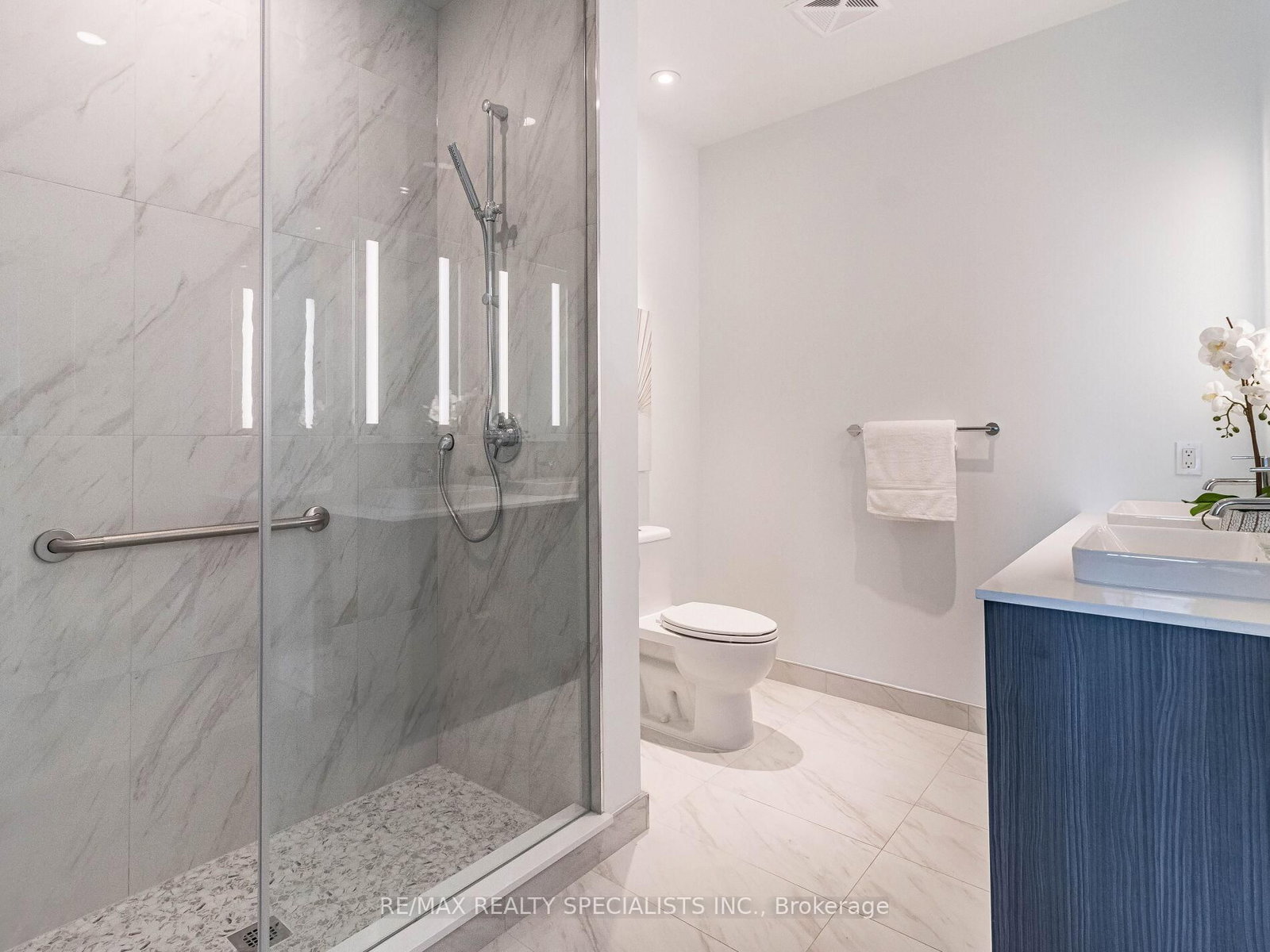 480 Front Street W, Unit 1903 - Photo 23