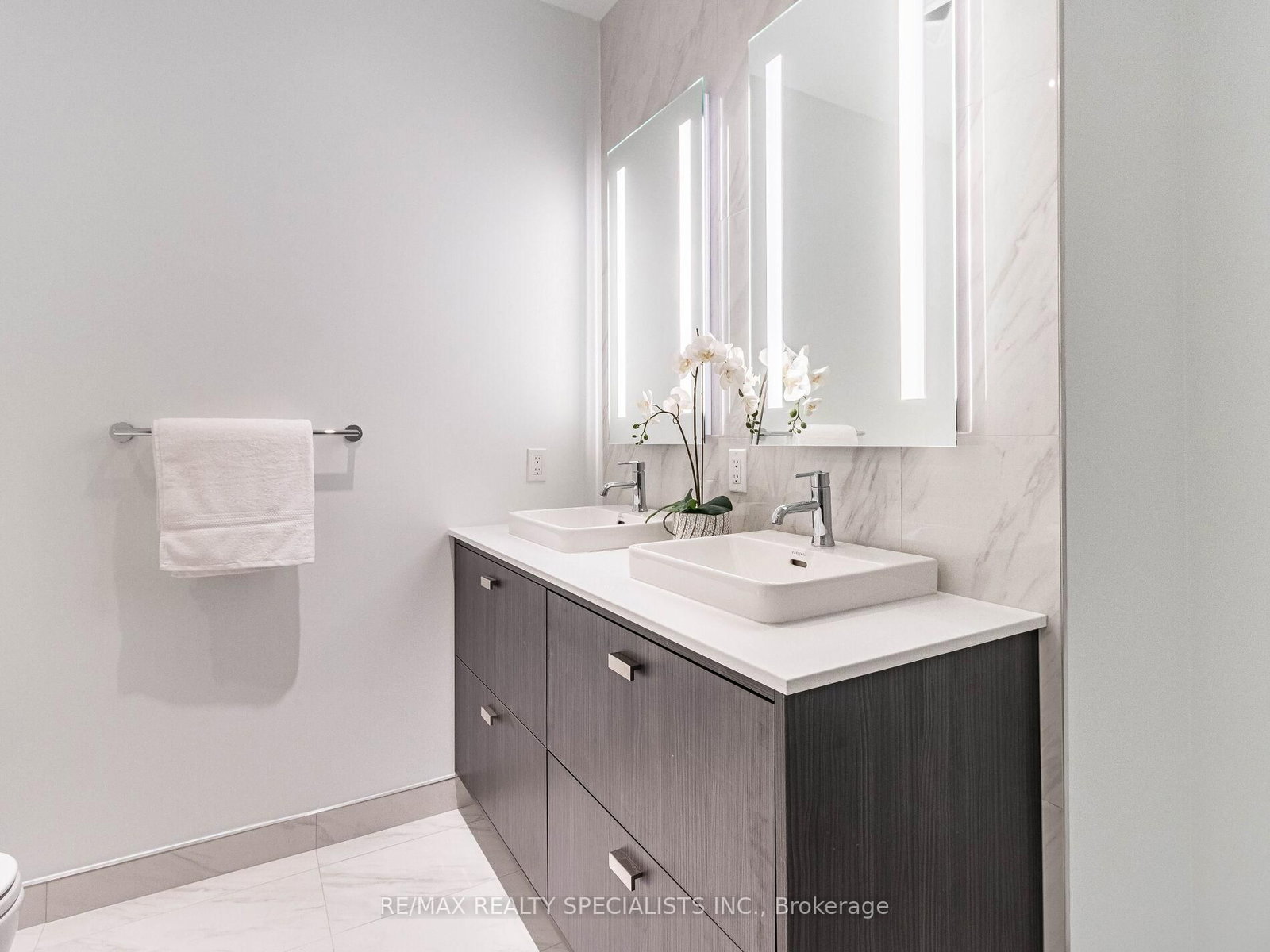 480 Front Street W, Unit 1903 - Photo 24