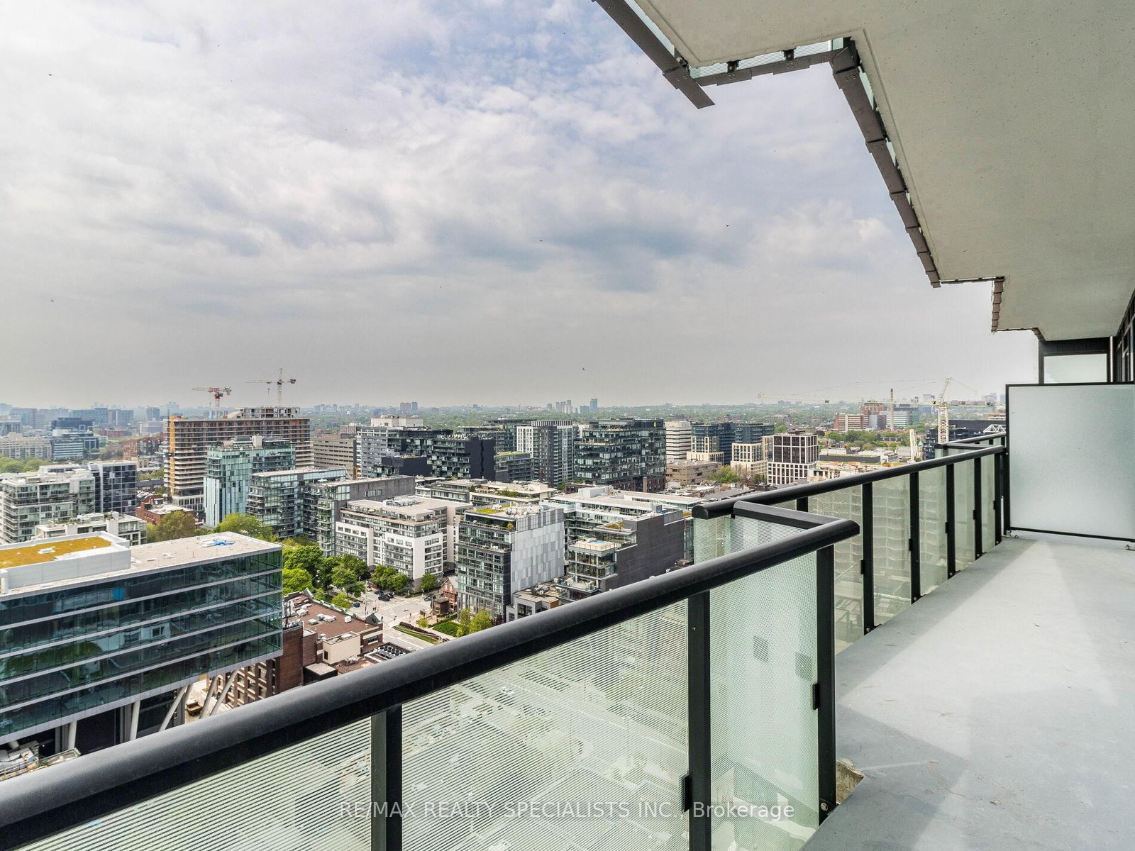 480 Front Street W, Unit 1903 - Photo 31