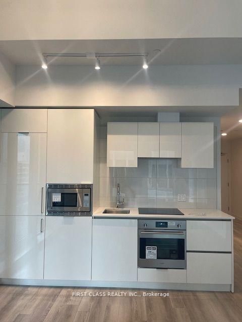 238 Simcoe Street W, Unit 607 - Photo 8